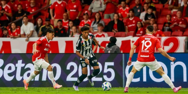 26岁巴西中场天才埃德松-席尔瓦闪耀意甲，4000万欧引发豪门争夺战！