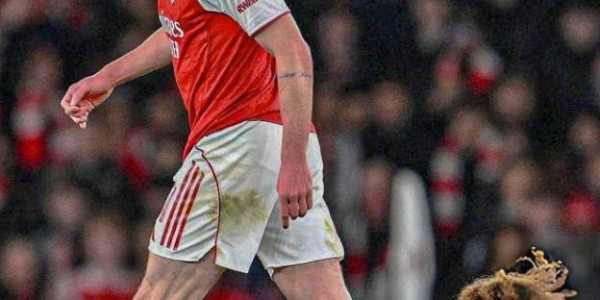 欧冠5连胜，阿森纳终结拜仁不败纪录，联赛与欧冠双线领跑激战切尔西