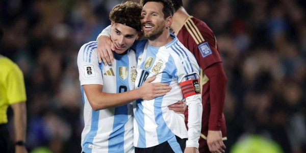 球王诞生！梅西球王加冕，国际足坛历史第一人