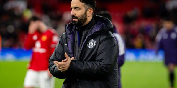 铁卫主场首球比肩C罗，曼联1-1西汉姆联，反超利物浦升英超第八