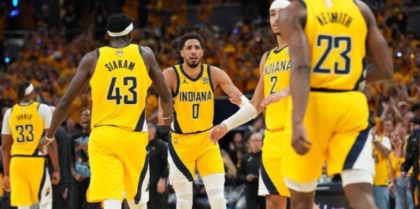 多特蒙德击败拜仁，终结德甲垄断