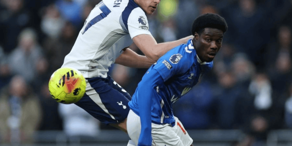 第80分钟绝平！英超劲旅主场翻车，9亿豪阵也没用，落后曼联4分