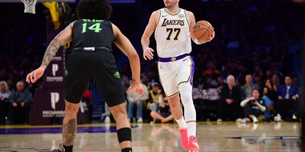 东契奇34+12+7老詹缺阵 湖人轻取鹈鹕收获7连胜