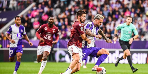 巴塞罗那能否在主场展现强势，阿拉维斯的战术太过被动？