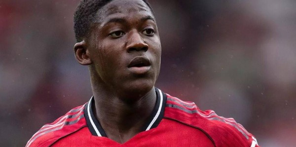 新帅上任给足机会，曼联20岁希望之星，这回不想去那不勒斯了