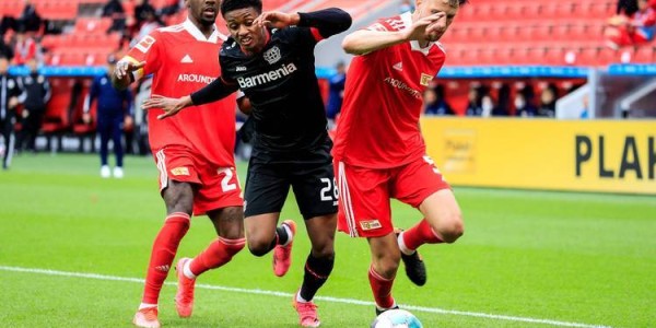 德国杯爆冷预警！杜塞多夫主场狂飙，弗赖堡客场能否守住德甲尊严？