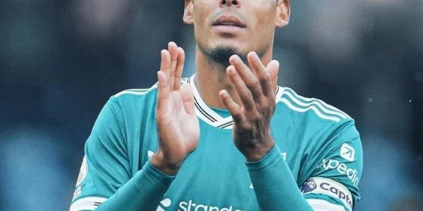 豪门悲喜夜：3大卫冕冠军齐赢球，米兰连胜曼城笑傲德比