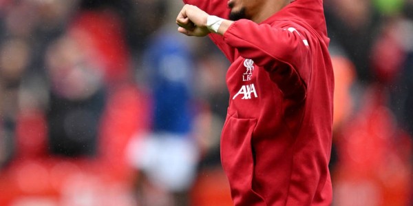 耐人寻味！萨拉赫全面去利物浦化，离队倒计时还是谈判博弈？