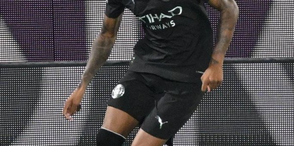 曼城签约多纳鲁马：3500万欧的背后，年薪千万的实力与决心