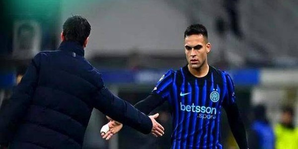 国米选定方向就果断前行！欧冠失利却现三将闪光，齐沃蓄力联赛！