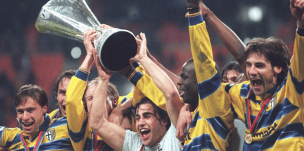 意甲焦点战：那不勒斯VS帕尔马——攻防对决与命运转折的深度剖析