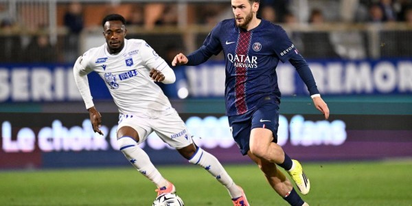 1-0，金球奖先生发威，巴黎圣日耳曼5连胜，暂时坐上法甲榜首宝座