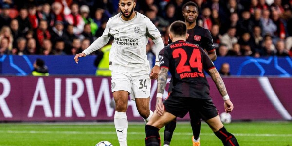 欧冠：滕哈赫前东家1-1战平埃因霍温，德甲劲旅连续两轮未取胜