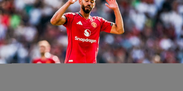 曼联伤情更新：库尼亚社交媒体发文，曼市德比前复出成疑