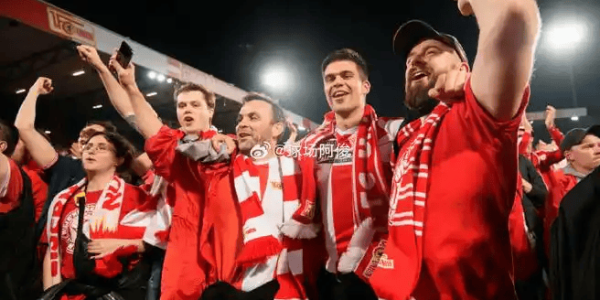 周三007 德甲焦点对决：沃尔夫斯堡主场迎战圣保利，残阵狼堡能否借主场止颓，阻击保级劲旅？