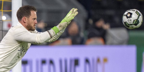 811天后重返欧战！特尔施特根沦为替补 巴萨德门神命运多舛