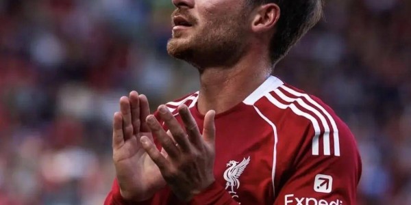 伤病+战术失衡！利物浦中场混乱，斯洛特调整战术迫在眉睫