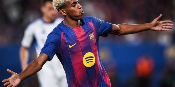 拉什福德回归在即？巴萨曼联双雄博弈