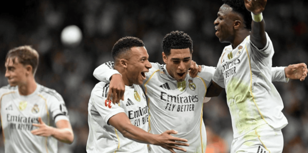 皇马踢疯了：甩开巴萨8分，姆巴佩炸裂表演，连续8场西甲破门