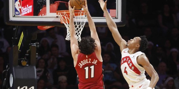 哈克斯21分巴恩斯27+8 热火不敌猛龙3连败