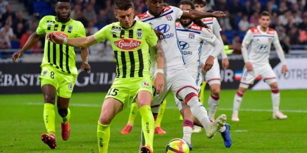 法甲欧战卡位生死斗！里昂主场硬撼斯特拉斯，谁能抢占上游主动权？