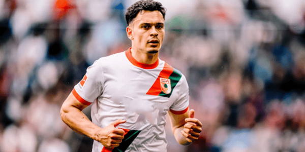 德甲：法兰克福状态一般，奥格斯堡表现跳跃