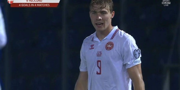 霍伊伦德9场7球曼联锁定4000万！阿莫林赶人实现4赢，留队有一反例