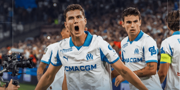 法甲联赛：斯特拉斯堡球迷躺平，马赛德比获胜主帅停赛