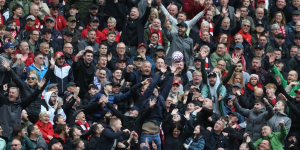 解密：利物浦重返巅峰的战术变革与新星崛起