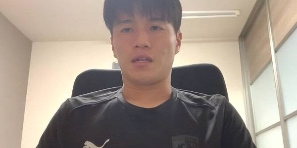 日本23岁国脚加盟德甲：从学生兵到J联赛主力，成长之路可供学习