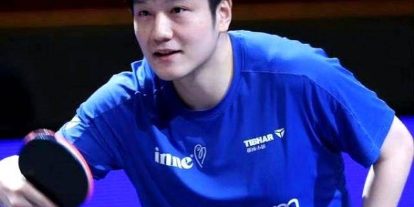 德甲联赛。樊振东3-0横扫豪格，没料到方博和周雨这样评价