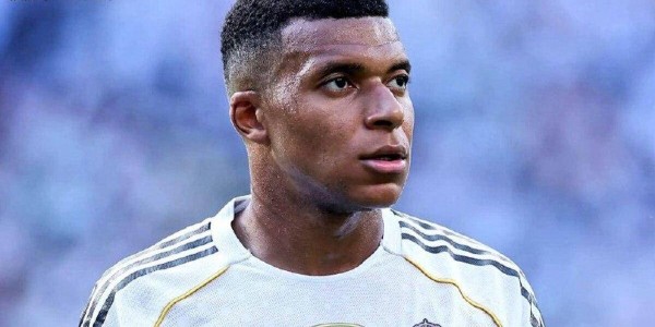 恩里克力挺姆巴佩：法国巨星如何打破国家德比魔咒