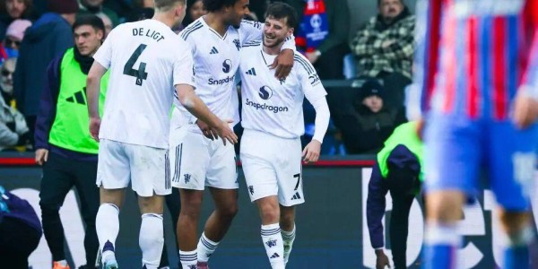 芒特制胜曼联2-1逆转！齐尔克泽破荒但冬窗必须买中场，阿莫林需要沃顿