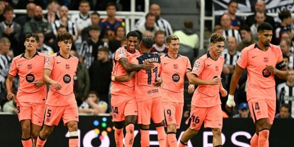 从曼联黯淡到巴萨耀眼！欧冠新星崛起，笑到最后？