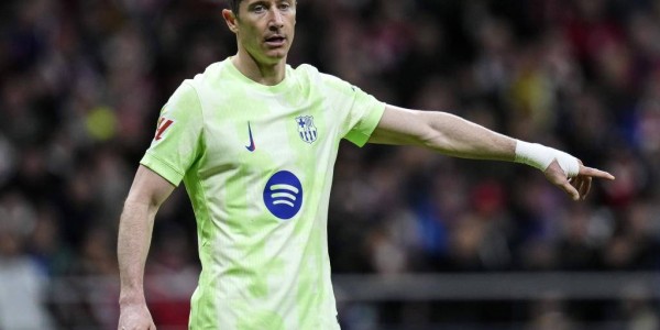 拜仁欧冠主场不败传奇：37场不败背后的战术与精神