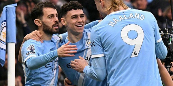 福登闪击破纪录+补时绝杀，铁卫送点恩梅查手刃旧主，曼城3-2鱼腩