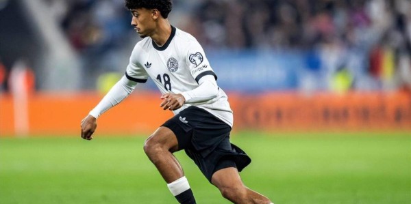 1球2助攻！22岁后防帝星闪耀德甲，转会费6000万欧，4大欧洲豪门争抢他