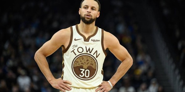 库里砍26+3+6瞬间爆发变三疯 单节6中6一人击垮魔术