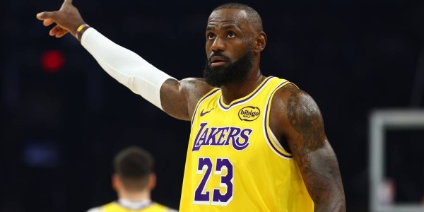 圣诞大战前瞻：詹杜对话再成焦点 库里直面魔鬼定律