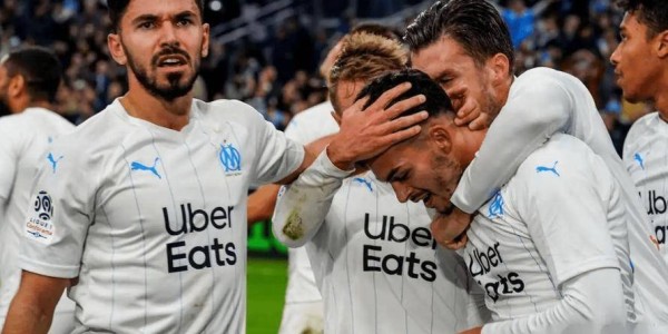 法甲前瞻：斯特拉斯堡主场对决马赛，中游黑马的主场狂欢与欧战劲旅的双线考验