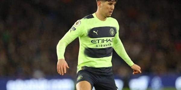 不仅仅是罗德里！受伤严重心态崩盘，31岁曼城铁卫曾“想要退役”