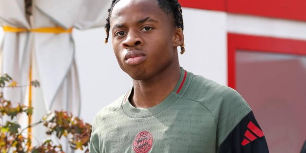 德甲新星崛起：拜仁等球队派球探考察柏林赫塔17岁左后卫于纳尔