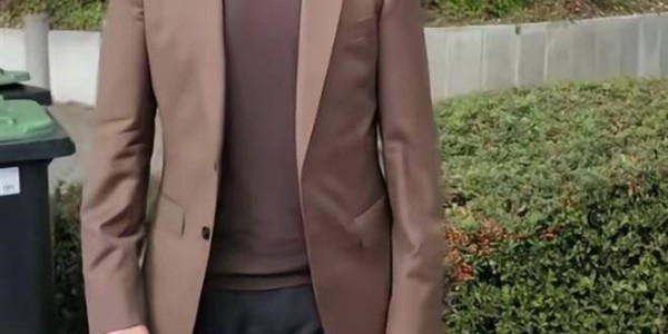 杨晨接国安？球迷吵翻了！德甲光环+自己人，这次选帅赌对了还是想简单了？