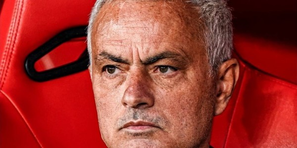 穆里尼奥时隔25年重返本菲卡，19天找到新工作，这次还拿违约金吗