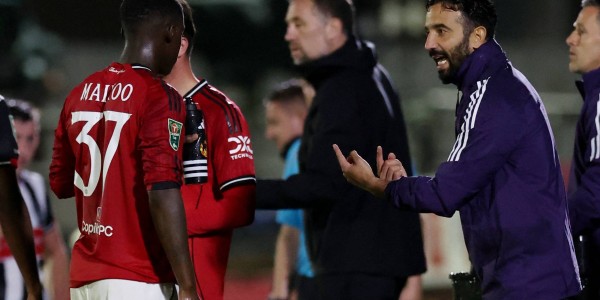 鲁尼：很想支持曼联但很难说他们有进步，阿莫林上任后情况更糟了