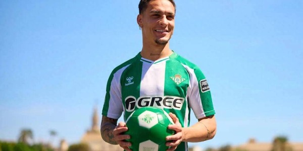 拒德甲冠军拜仁！安东尼透露离曼联原因：贝蒂斯早有约定