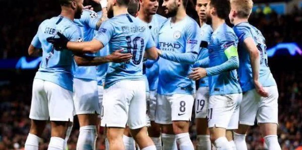 欧冠焦点大战：曼城vs那不勒斯，蓝月亮力争开门红，首发出炉