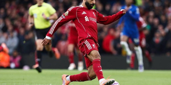 英媒：萨拉赫经纪人面见利物浦体育总监 夏窗再离队？