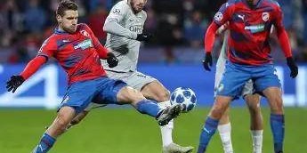 高加索铁壁阻颓势！欧冠收官战，卡拉巴赫能否让阿贾克斯六连败？