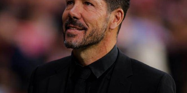 阿斯谈西甲球队欧冠形势：皇马一只脚进八强，巴萨马竞只剩一条路